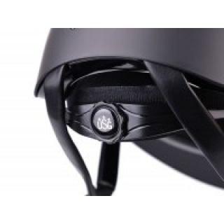 USG Reitsport Reiterhelm Comfort Highlight Verstellmoeglichkeiten auf wei�em Hintergrund